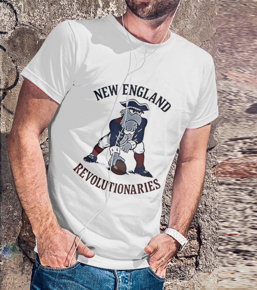 New England Patriots Revolutionaries American Football Vintage Style T-Shirt