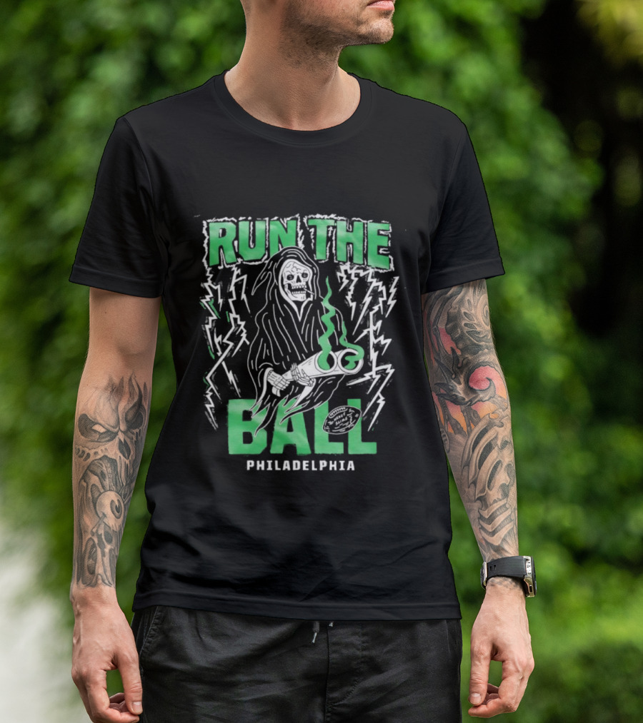 Philadelphia Grim Reaper Run The Ball Football Halloween T-Shirt