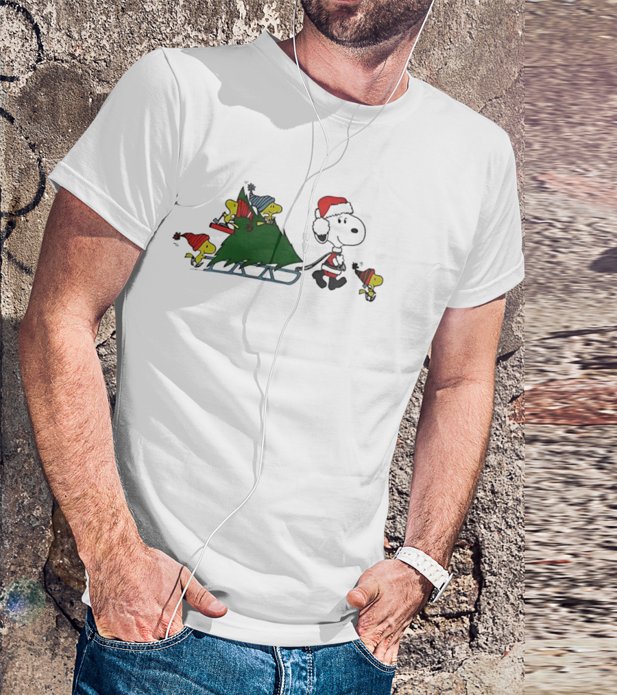 Snoopy Woodstock Christmas Tree Sled Winter Scene Cute T-Shirt