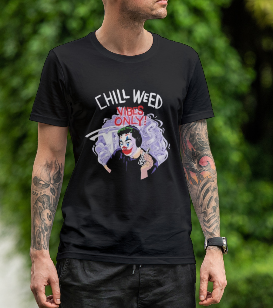 Chill Weed Vibes Only Joker Holding Tesla Symbol Smoke Art T-Shirt