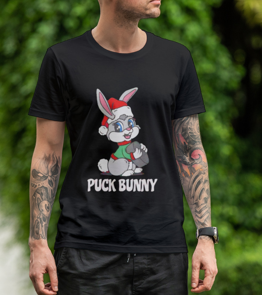 Puck Bunny Christmas Festive Holiday Hockey Rabbit In Santa Hat T-Shirt