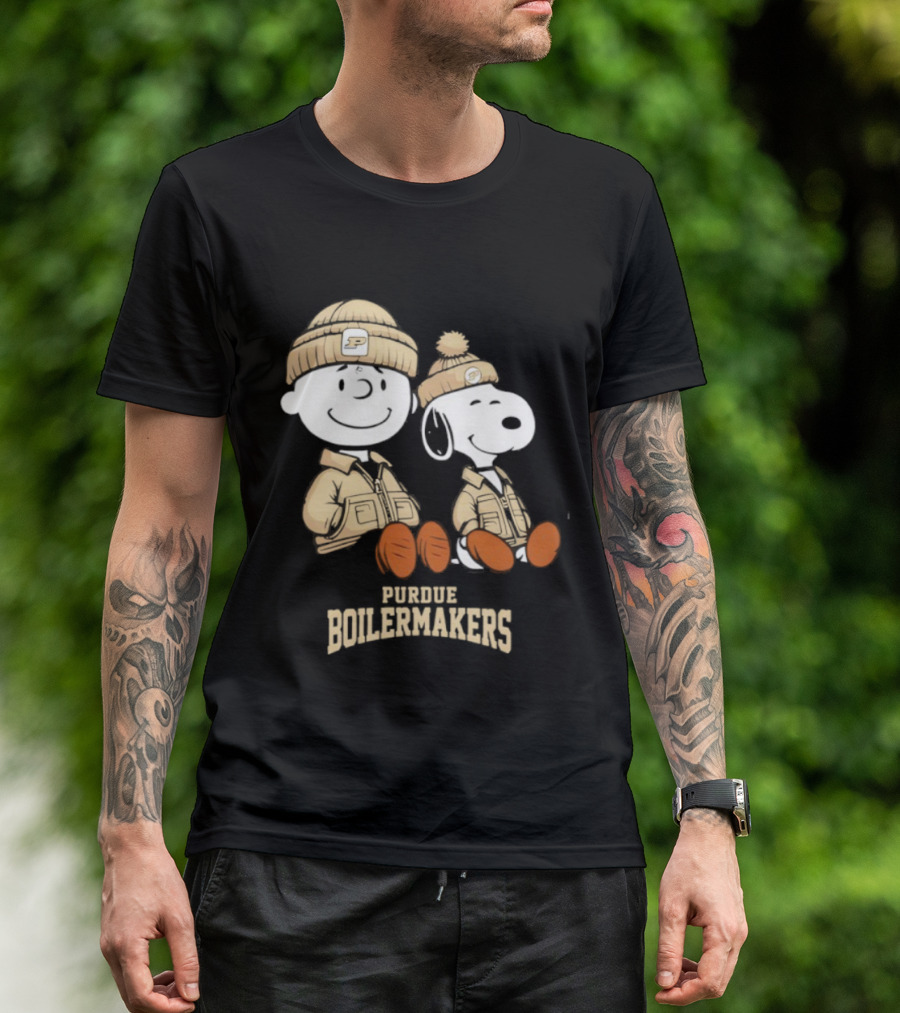 Purdue Boilermakers Snoopy Charlie Brown Peanuts Characters Vintage Style Collaboration T-Shirt