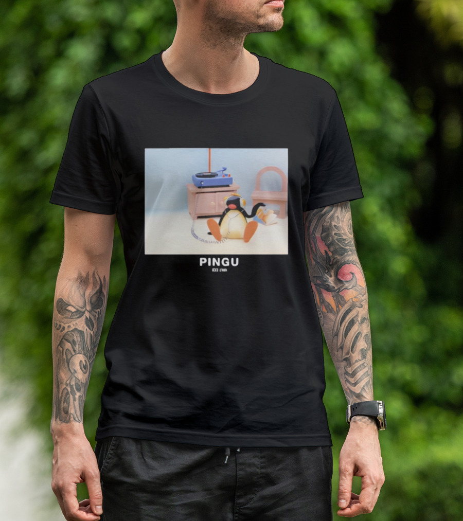 Pingu Chill 1986 Retro Music Vibes T-Shirt