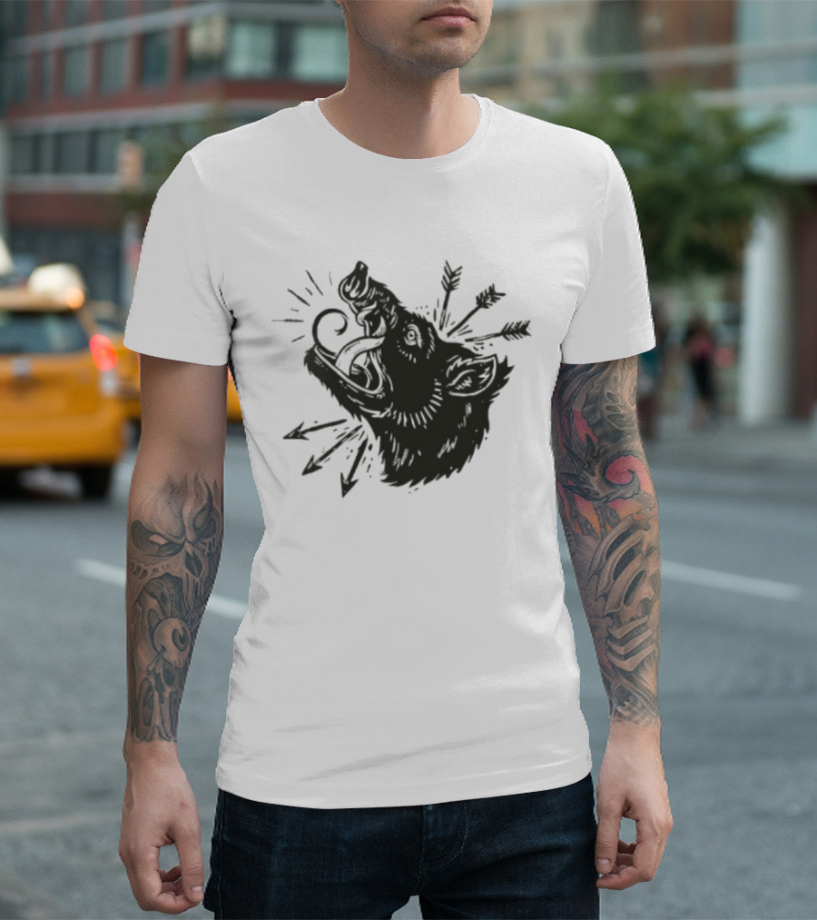 New Wolf Defiant To The End Arrows Illustrating Resilient Howling Wolf T-Shirt