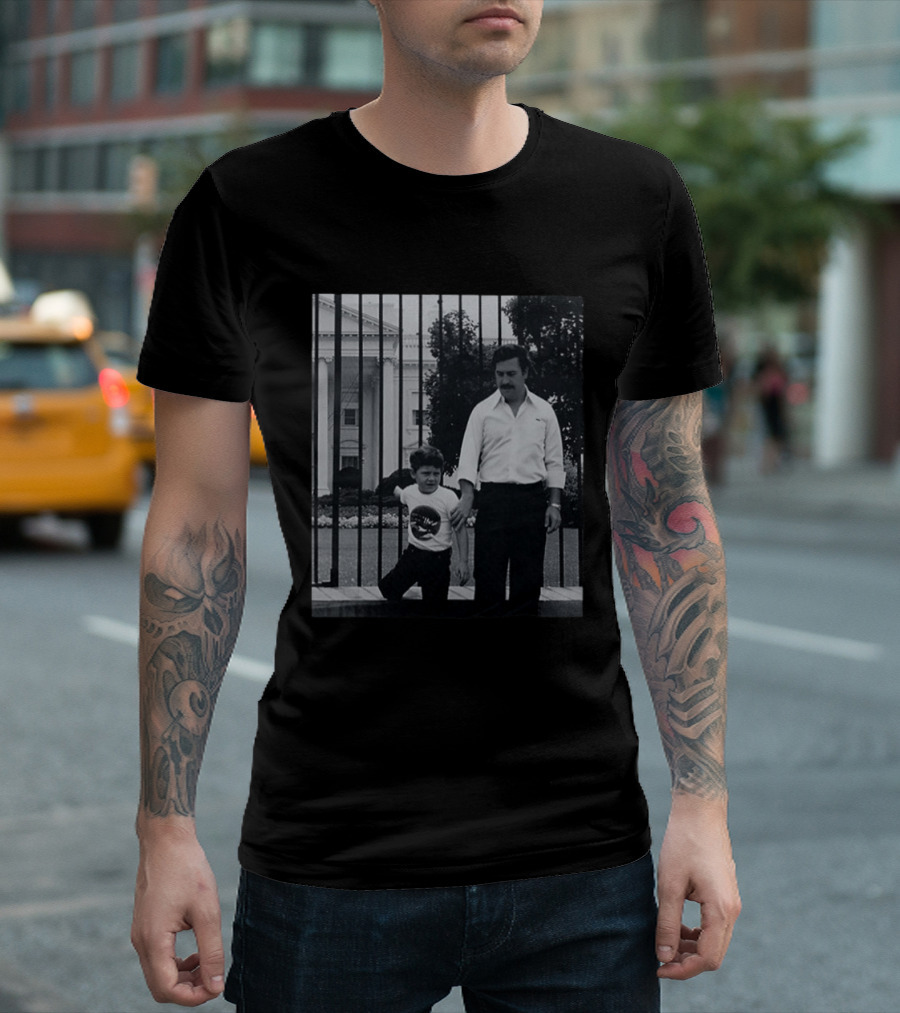 Acwt In Plain Sight White House Visit Snapshot T-Shirt