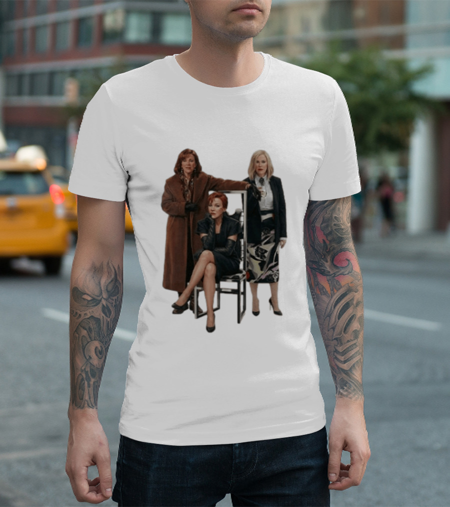 Catherine O'Hara Moira Schitt's Creek Iconic Fashion Ensemble T-Shirt