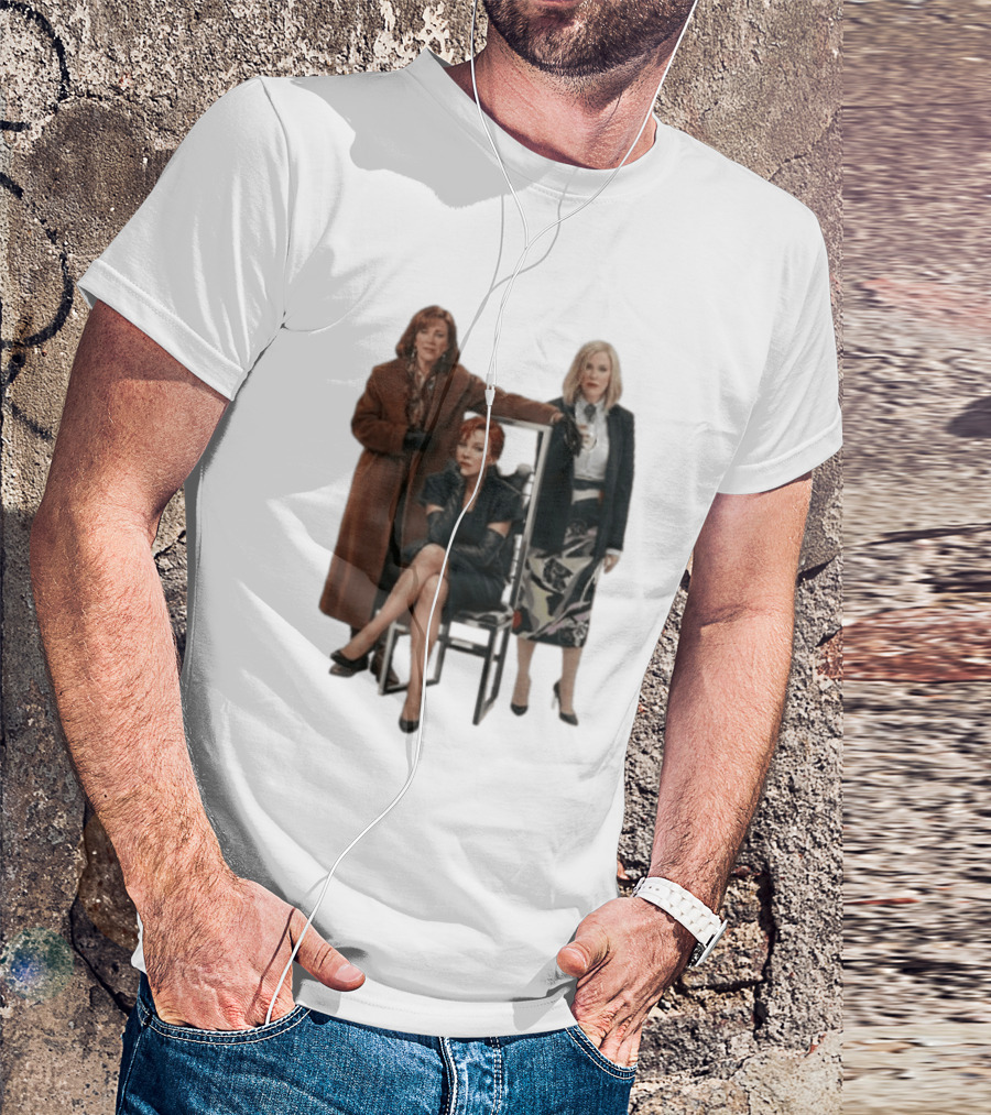 Catherine O'Hara Moira Schitt's Creek Iconic Fashion Ensemble T-Shirt