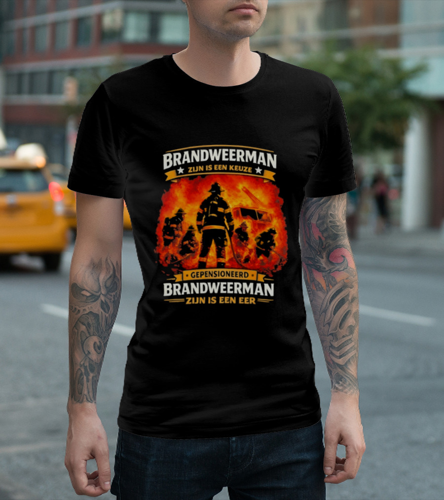 Gepensioneerd Brandweerman Zijn Is Een Eer Keuze En Eer Voor Brandweerman T-Shirt