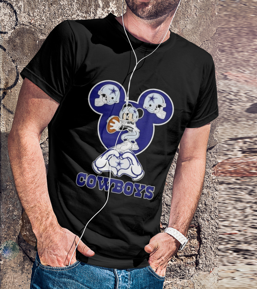 Dallas Cowboys Mickey Mouse Heart Hands Football Helmets T-Shirt
