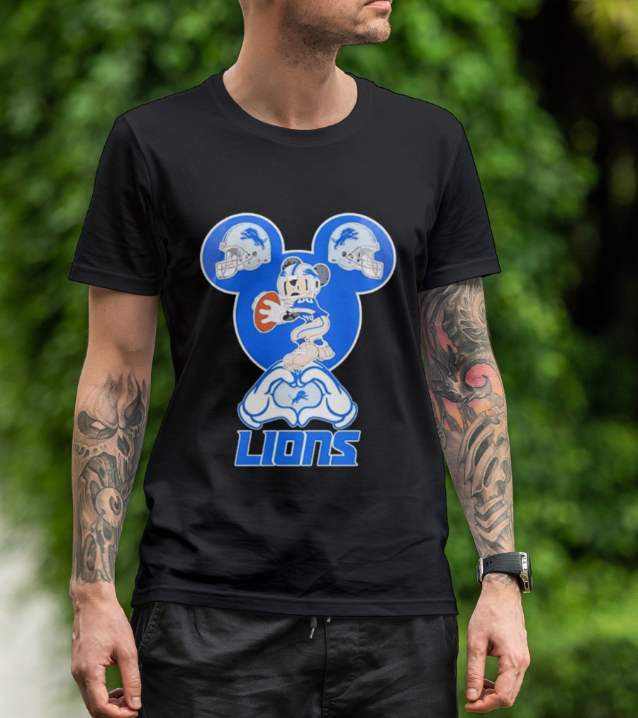 Detroit Lions Mickey Mouse Football Heart Helmets T-Shirt