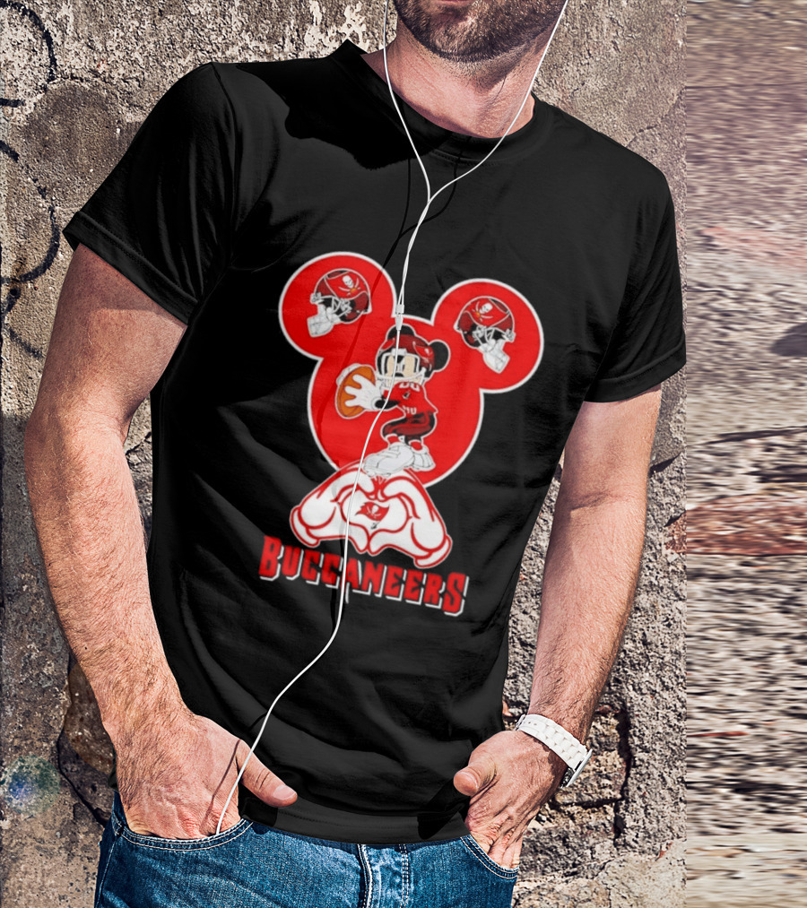 Tampa Bay Buccaneers Mickey Mouse Football Love Heart T-Shirt
