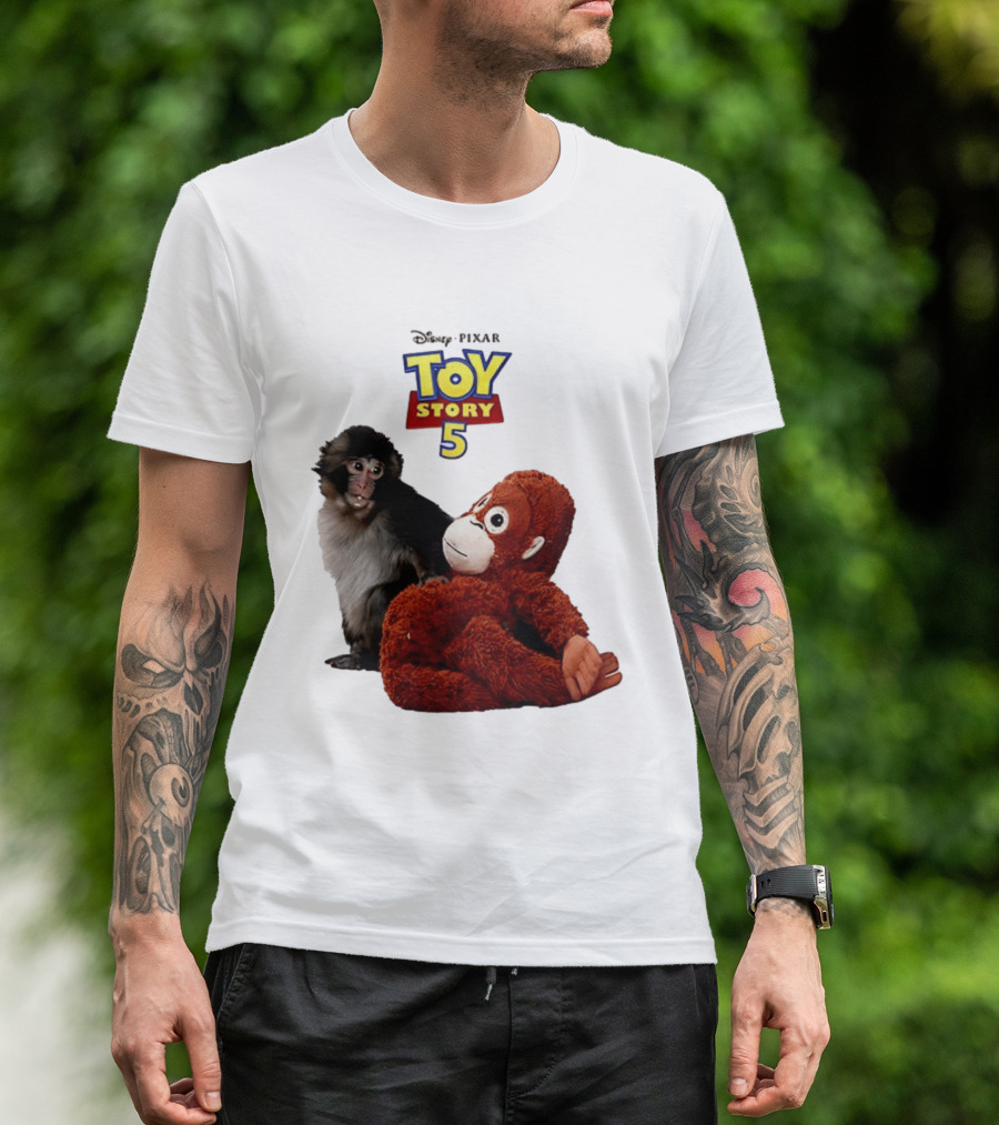 Disney Pixar Toy Story 5 Macaco Punch Stuffed Monkey T-Shirt