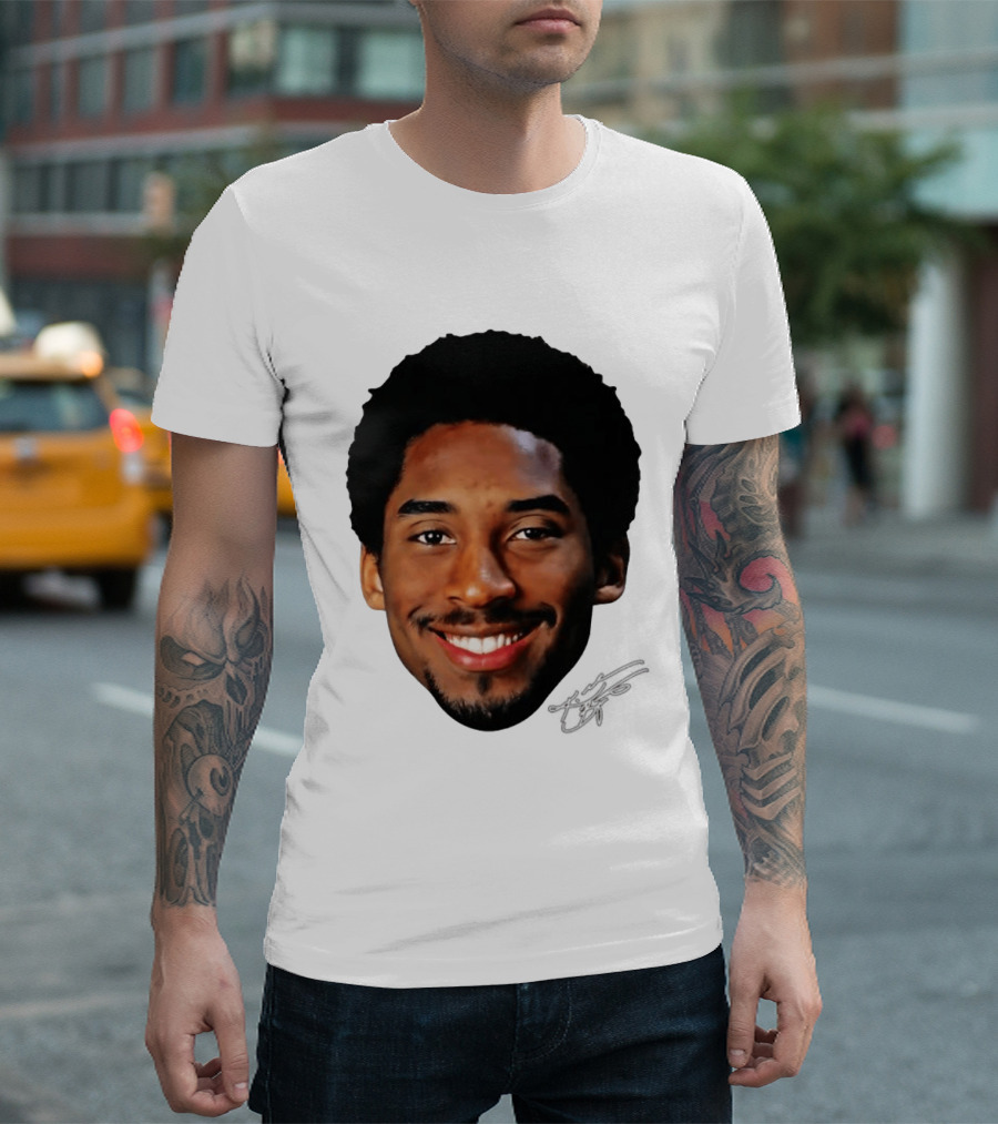 Kobe Bryant Big Face All Smiles NBA Legend T-Shirt