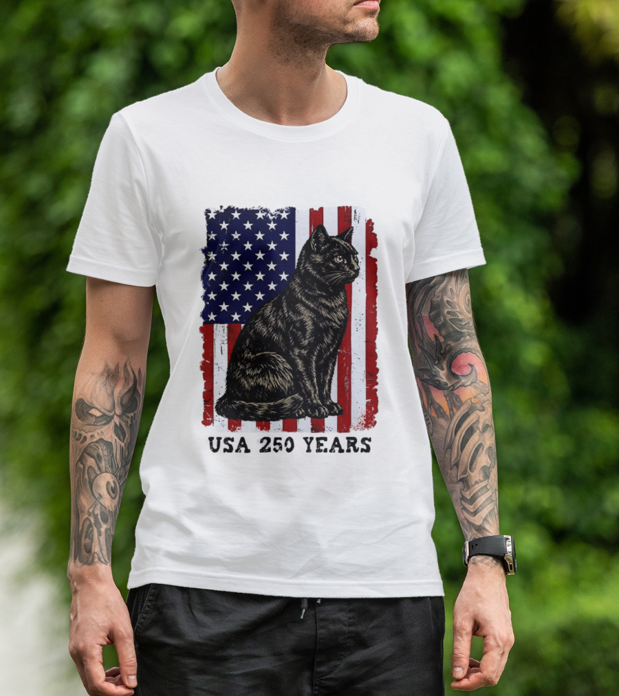 USA 250 Years Liberty Cat American Flag T-Shirt