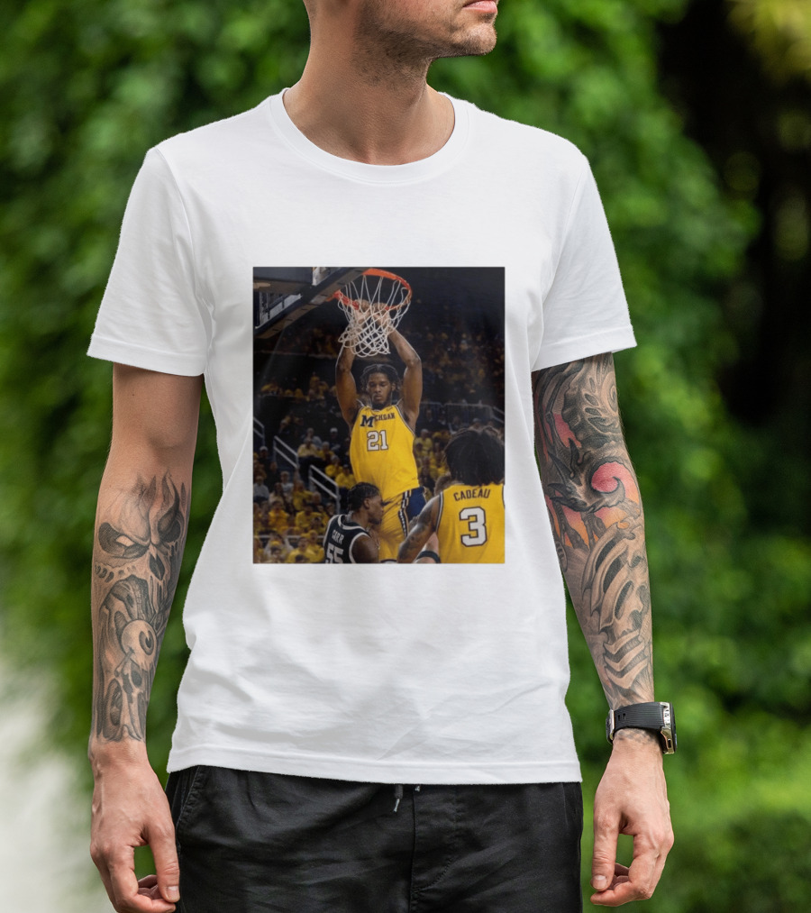 Morez Johnson Jr. Dunk Michigan Vs Carr Cadeau Basketball Moment T-Shirt