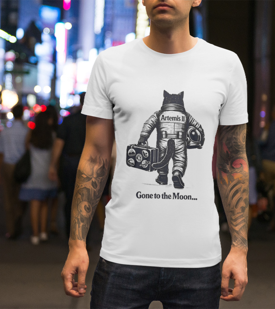 Artemis II Moon Mission Cat Astronaut Gone To The Moon T-Shirt