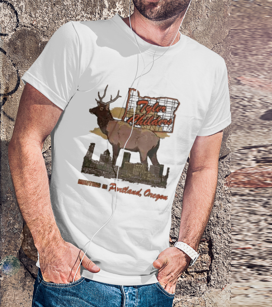 Tyler Childers Hunting In Portland Oregon Elk Skyline T-Shirt