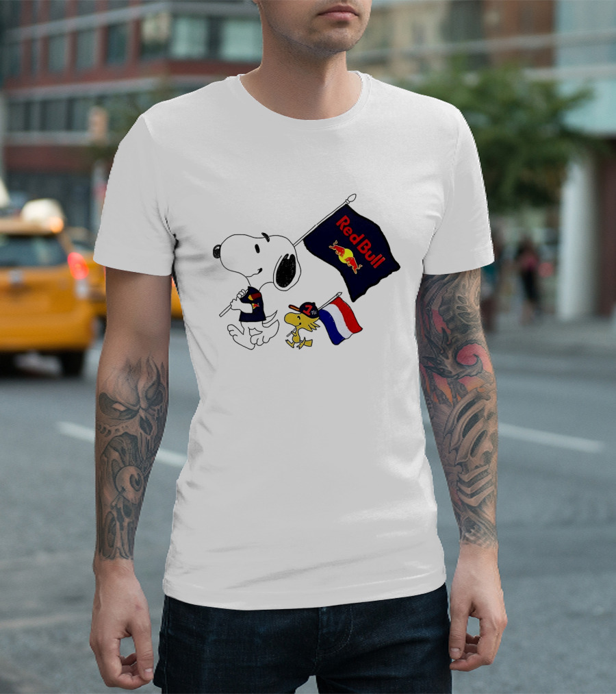 Snoopy Woodstock Red Bull Racing F1 Flag Peanuts Character Collaboration T-Shirt