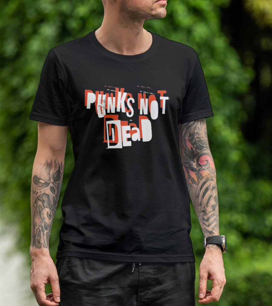 Punks Not Dead 76 26 Distorted T-Shirt