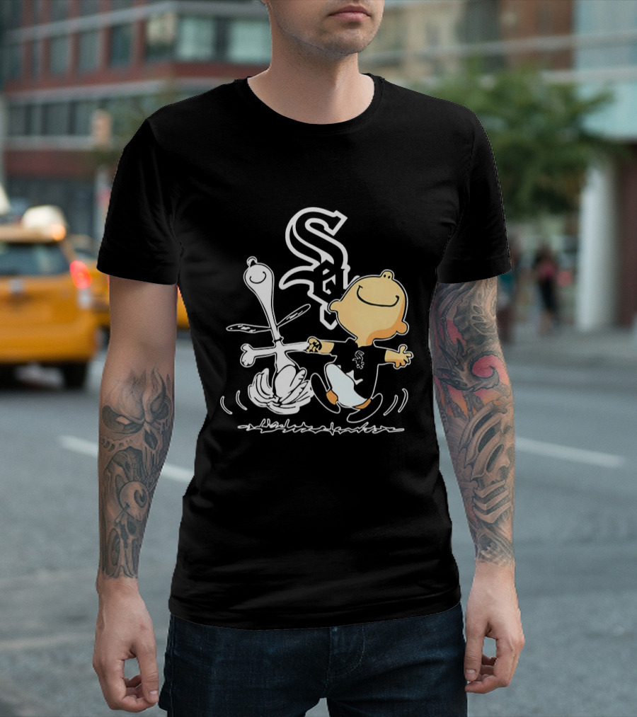 Charlie Brown Snoopy Chicago White Sox Dance Peanuts Comic Strip T-Shirt