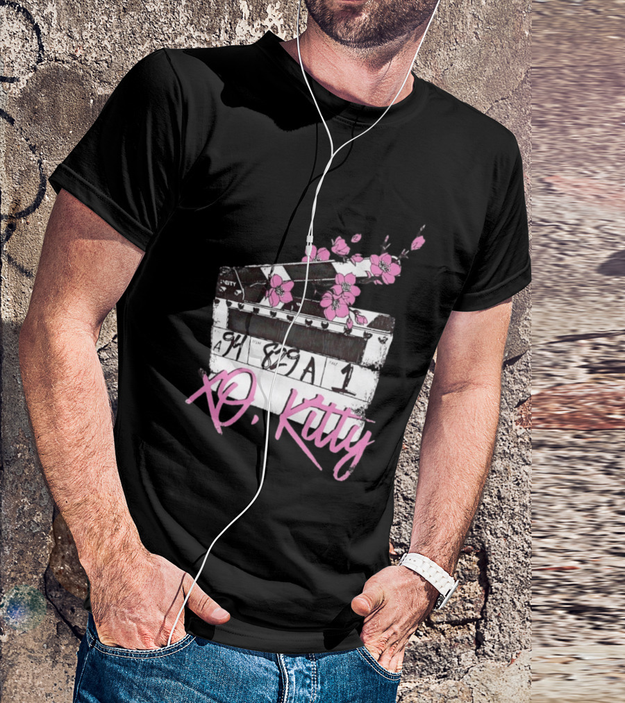 XO Kitty Film Clapperboard With Pink Flowers T-Shirt