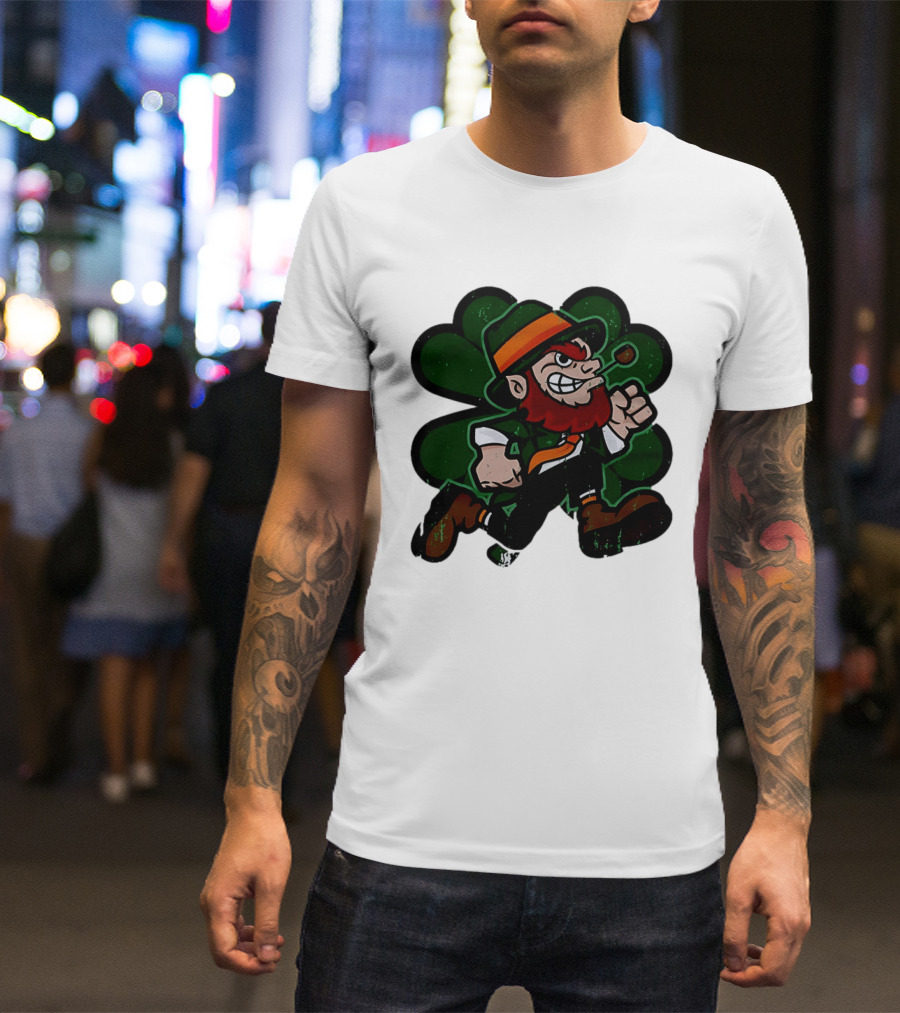 Leprechaun St. Patrick's Day Four Leaf Clover Smoking Pipe Vintage Irish T-Shirt