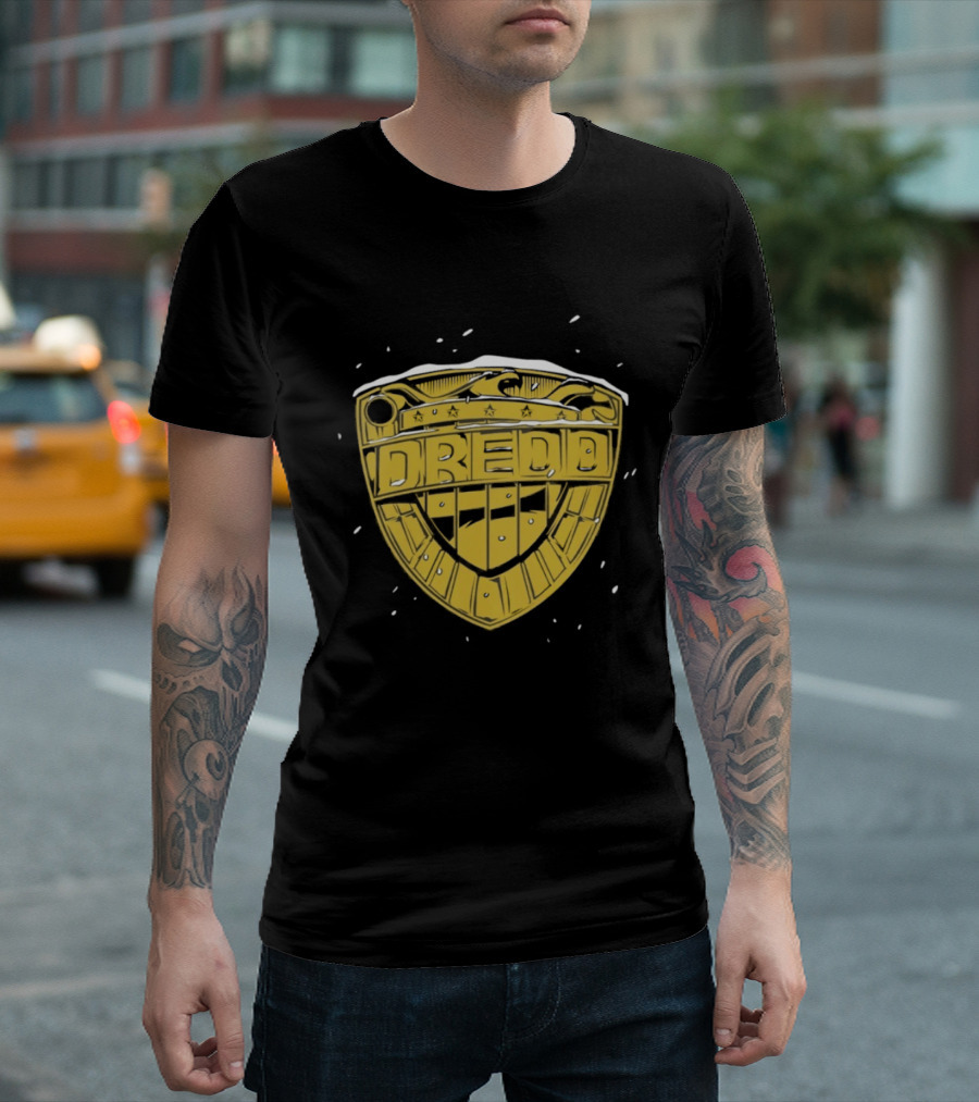 Judge Dredd Badge Winter Holiday Snowflakes T-Shirt
