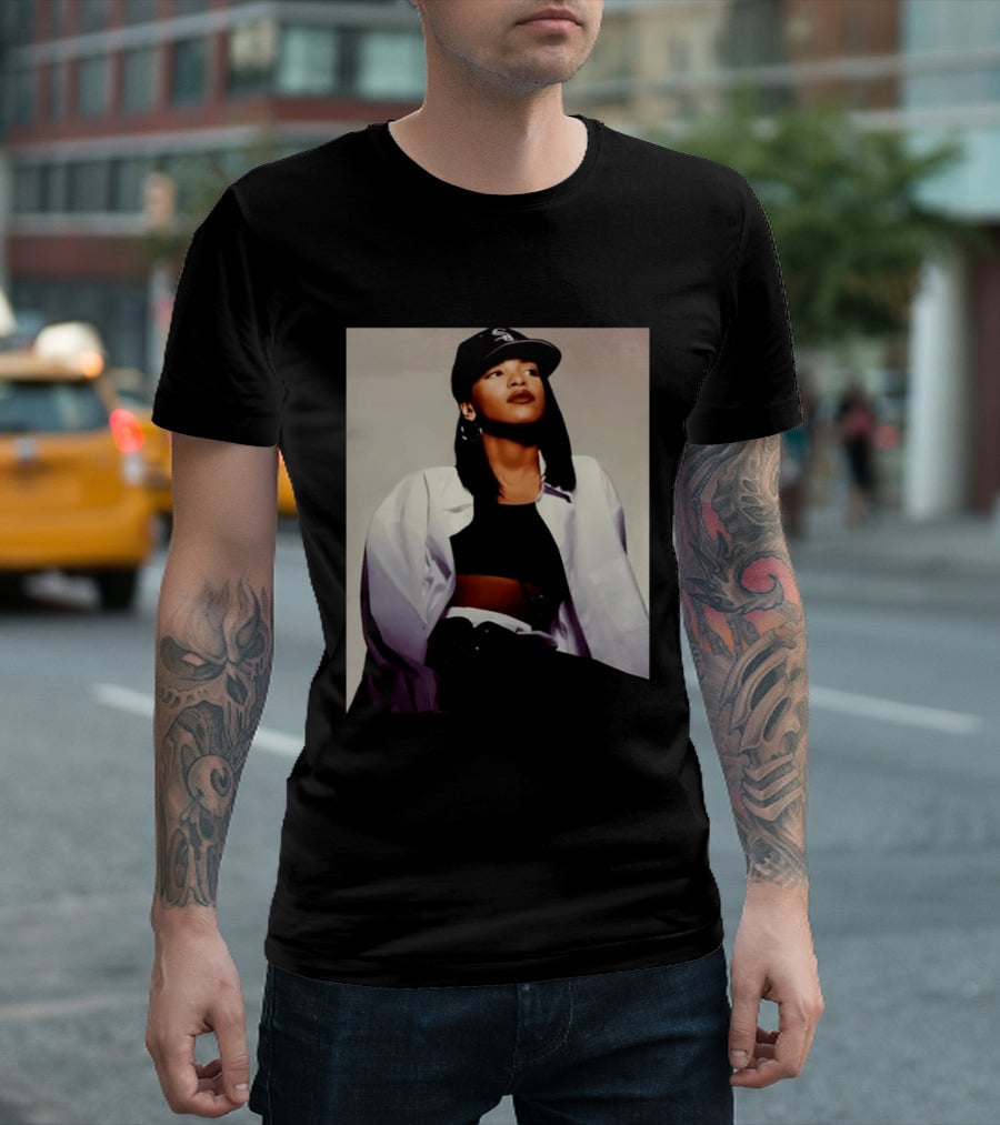Sacai Aaliyah Black Cap White Sox T-Shirt