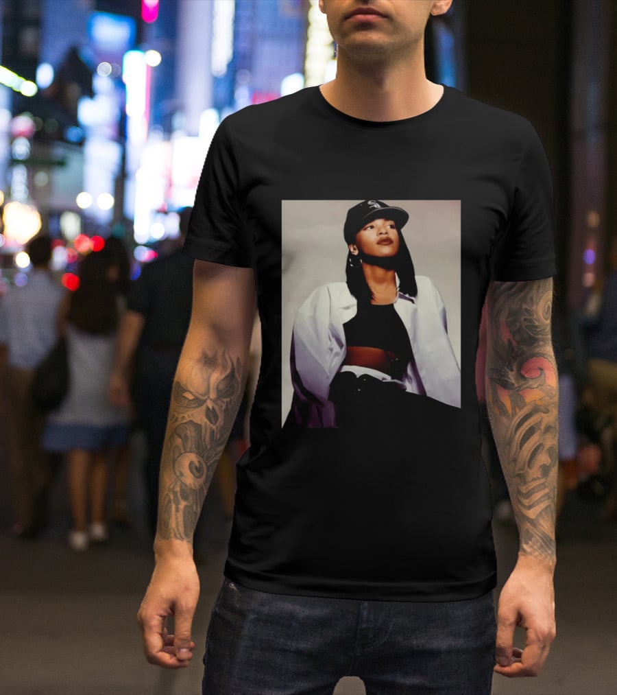 Sacai Aaliyah Black Cap White Sox T-Shirt