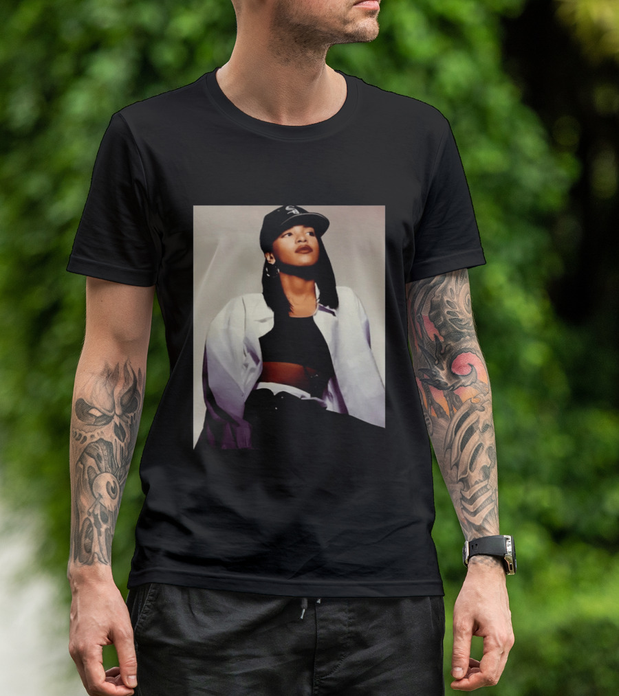 Sacai Aaliyah Black Cap White Sox T-Shirt