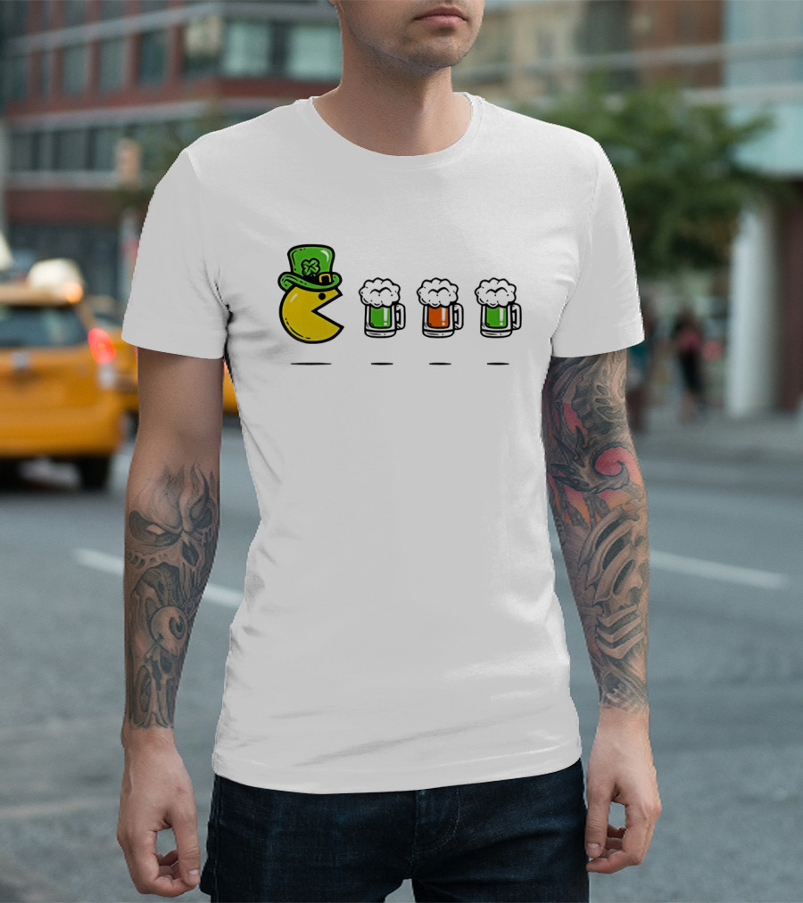 Pac Man St Patrick's Day Leprechaun Hat With Green Beer S T-Shirt
