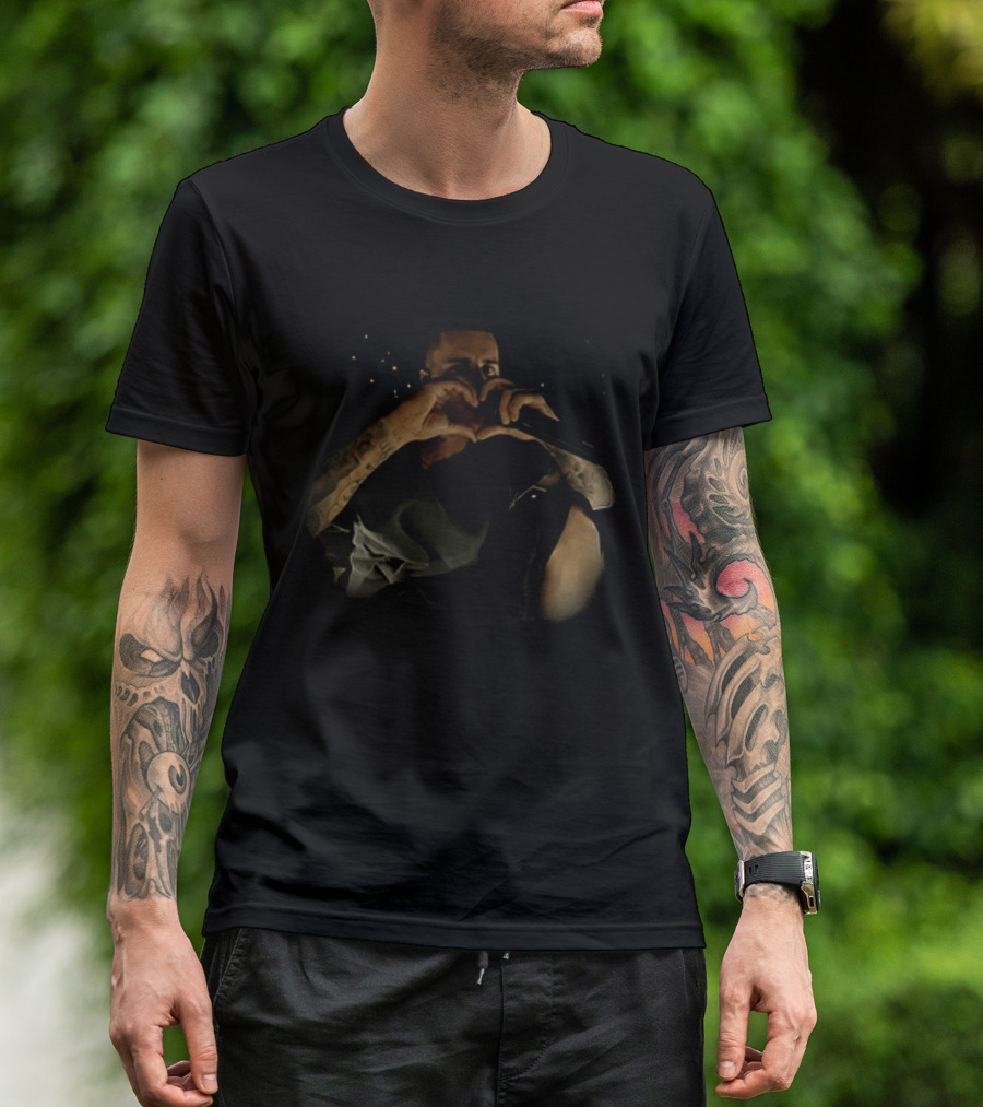 Justin Bieber Heart Gesture Coachella Valley Music & Arts Festival Performance T-Shirt