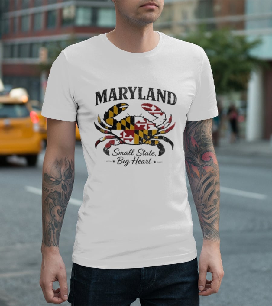 Maryland Crab Small State Big Heart Flag T-Shirt