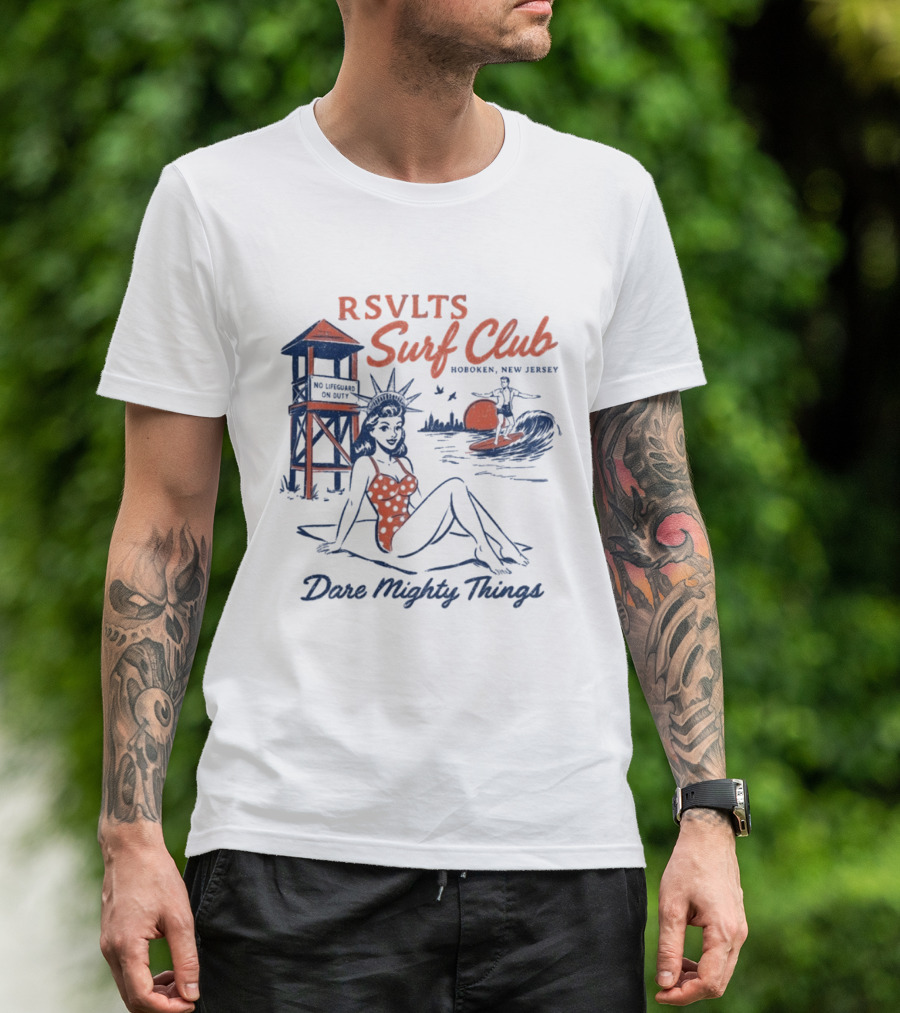 RSVLTS Surf Club Hoboken New Jersey Dare Mighty Things Statue Of Liberty Surfing Vintage Beach Scene T-Shirt