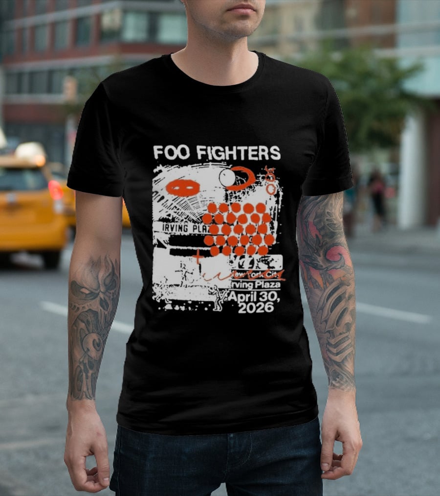 Foo Fighters April 30 New York 2026 Red Dots Abstract T-Shirt