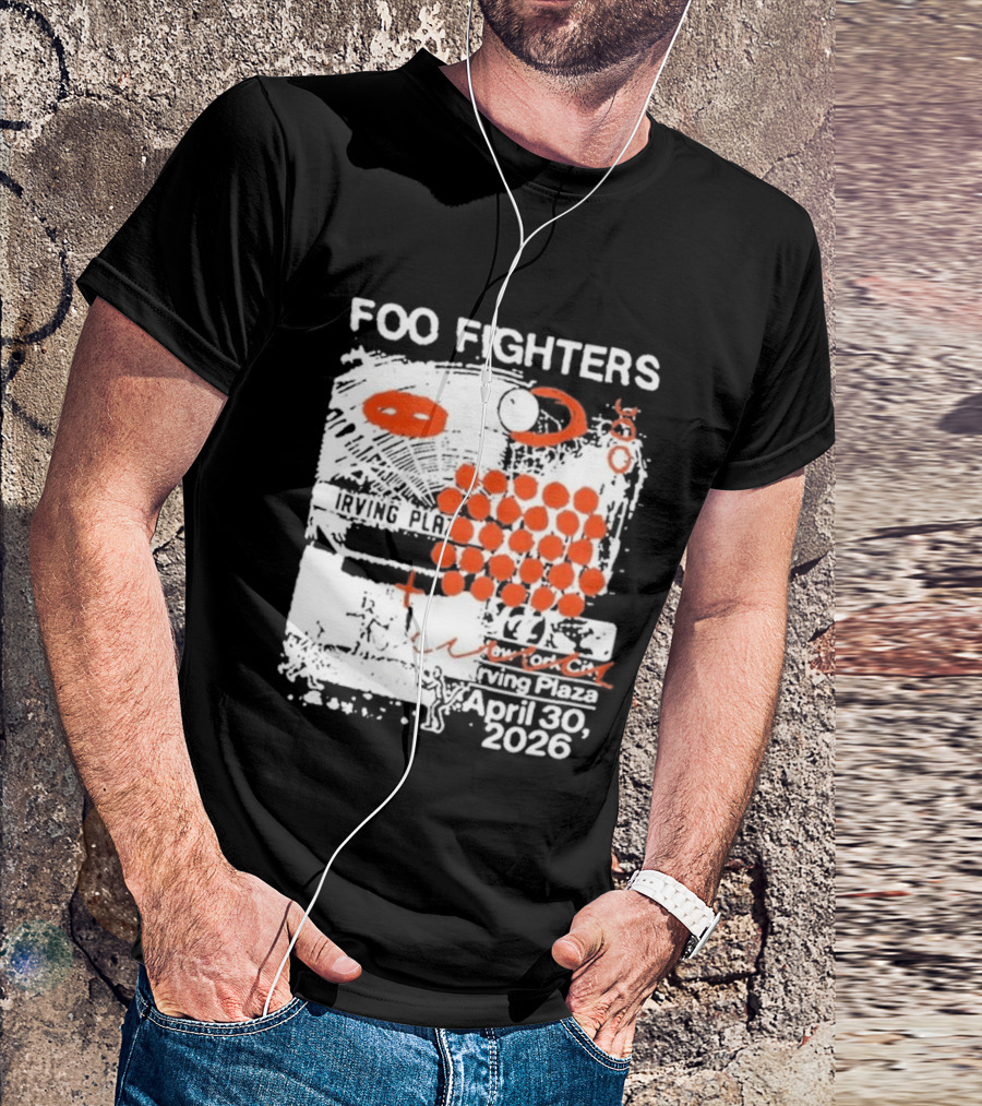 Foo Fighters April 30 New York 2026 Red Dots Abstract T-Shirt