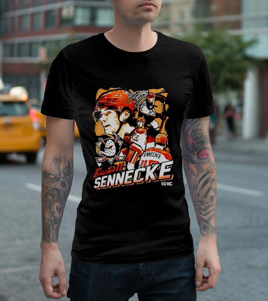Beckett Sennecke Oregon Ducks Hockey Collage T-Shirt