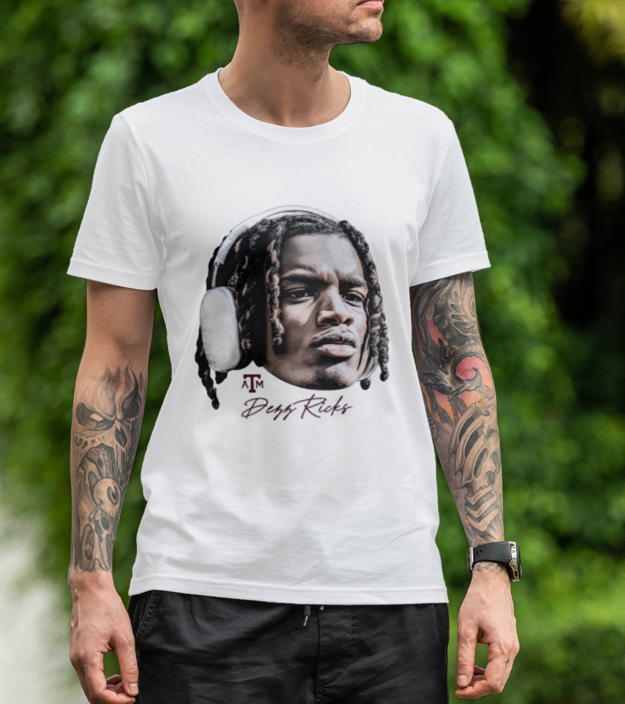 NCAA Football Texas A&M Aggies Dezz Ricks Game Face Headphones T-Shirt