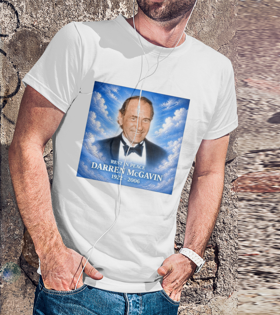 Rest In Peace Darren McGavin 1922 2006 Cloud T-Shirt