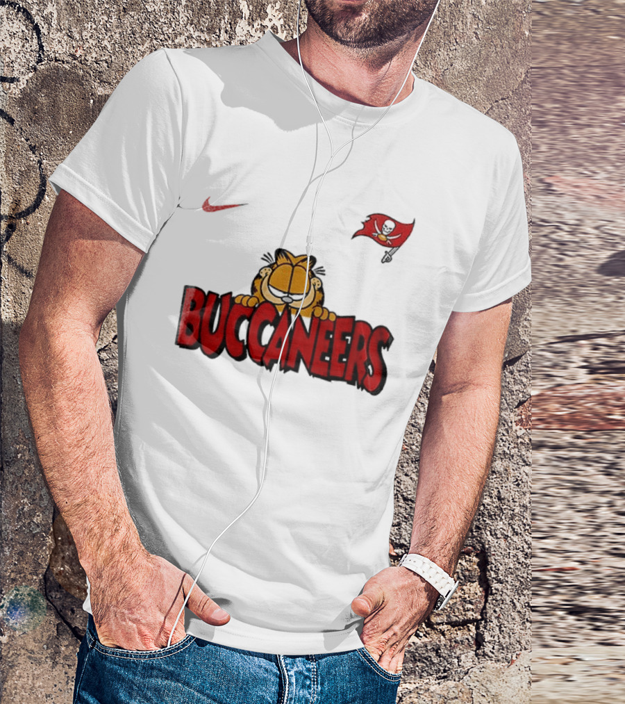 Nike Tampa Bay Buccaneers Garfield Football Fan Art NFL T-Shirt
