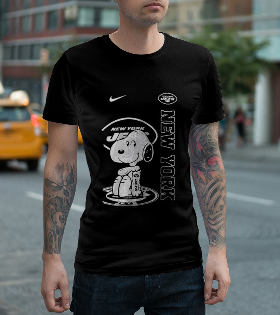 New York Jets Snoopy Yes I'm Old Thank You For The Memories T-Shirt