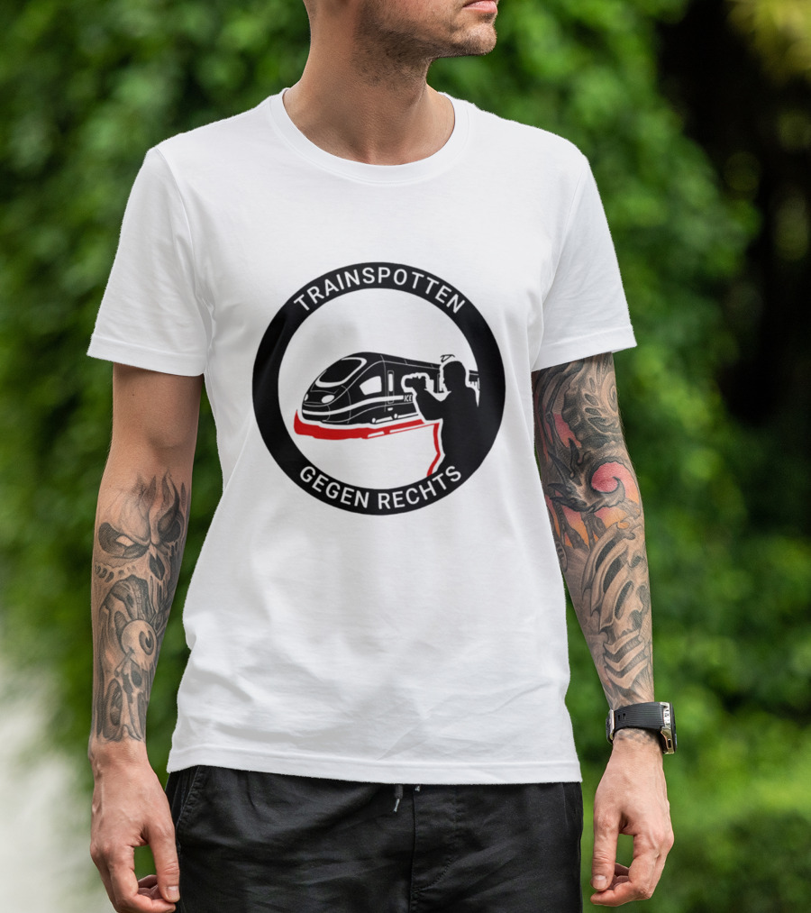 Trainspotten Gegen Rechts Train And Photographer Silhouette Anti Right Movement T-Shirt