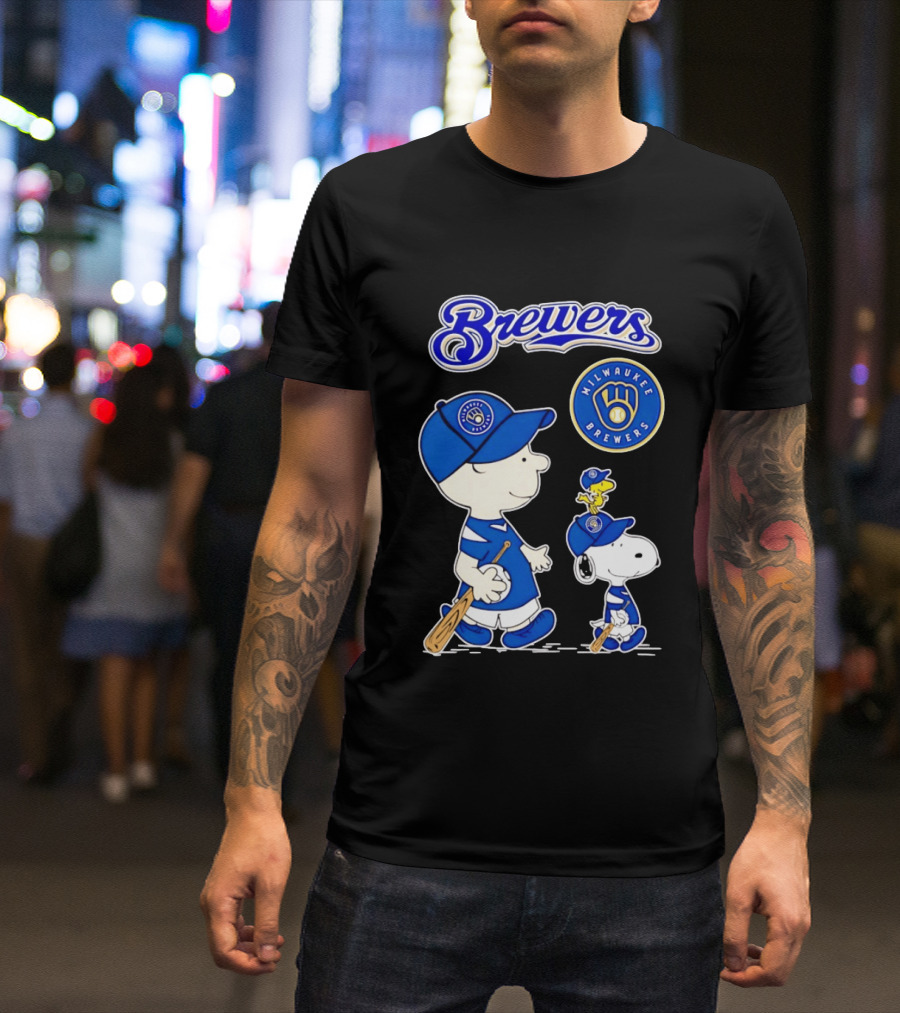 Brewers Charlie Brown Snoopy Woodstock Milwaukee Brewers T-Shirt