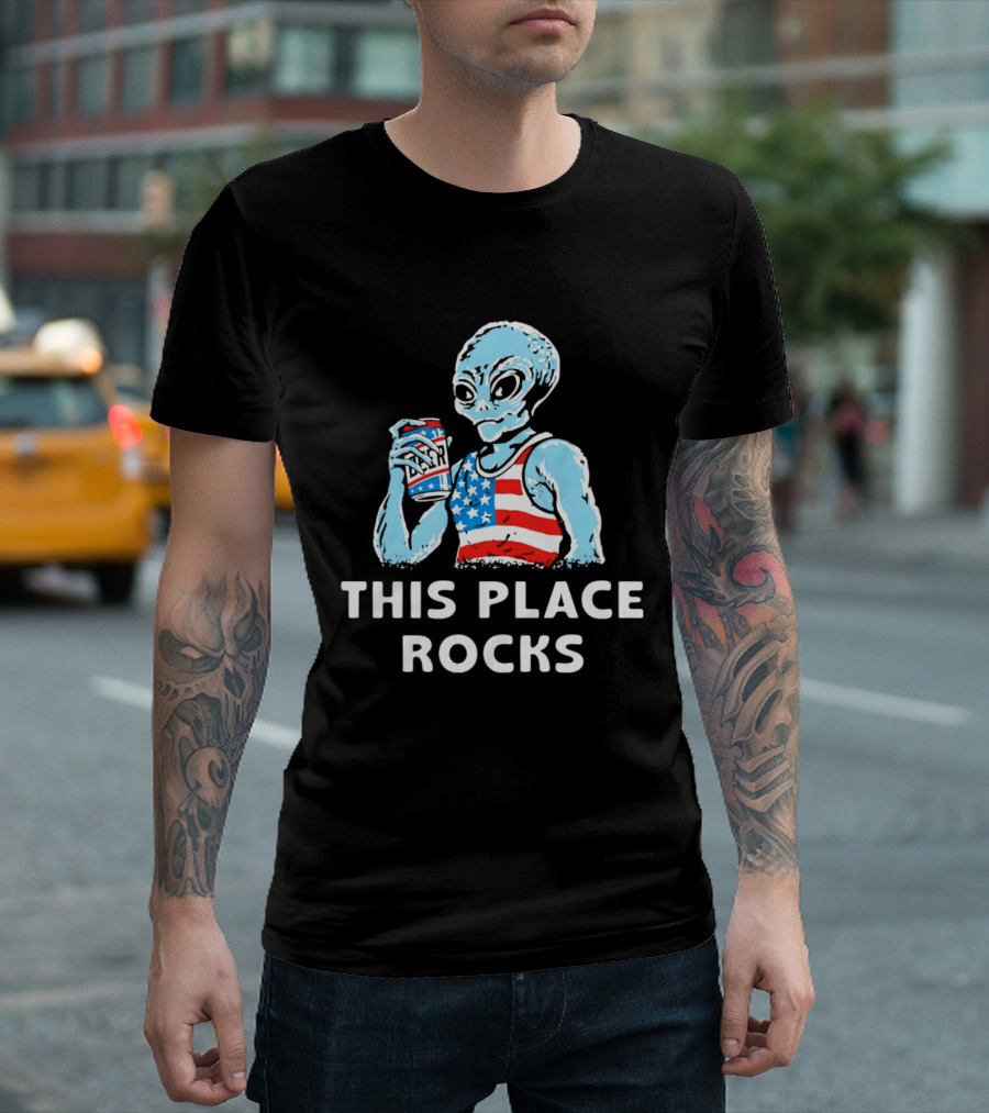 This Place Rocks Blue Alien With American Flag Tank And Beer Can T-Shirt