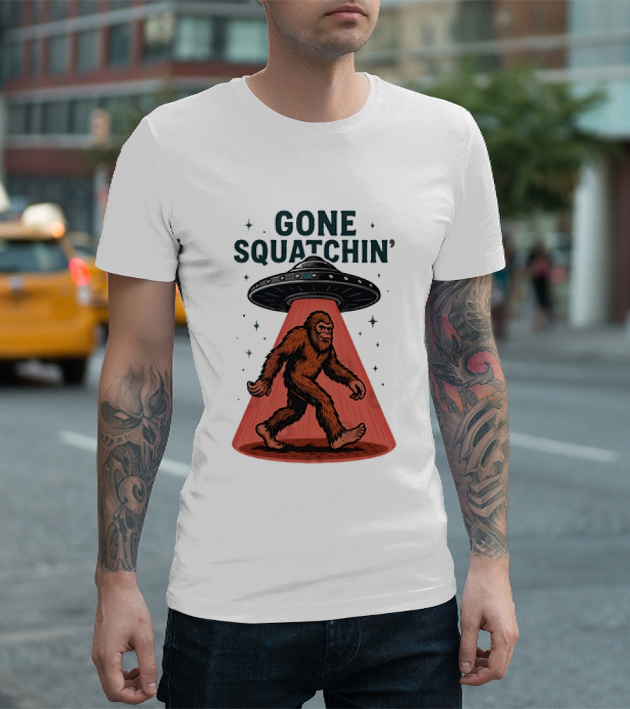 Gone Squatchin' Bigfoot Sasquatch UFO Abduction Beam T-Shirt