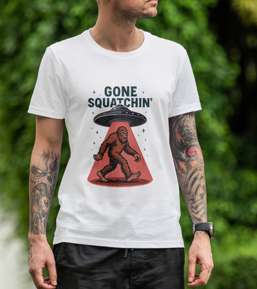 Gone Squatchin' Bigfoot Sasquatch UFO Abduction Beam T-Shirt