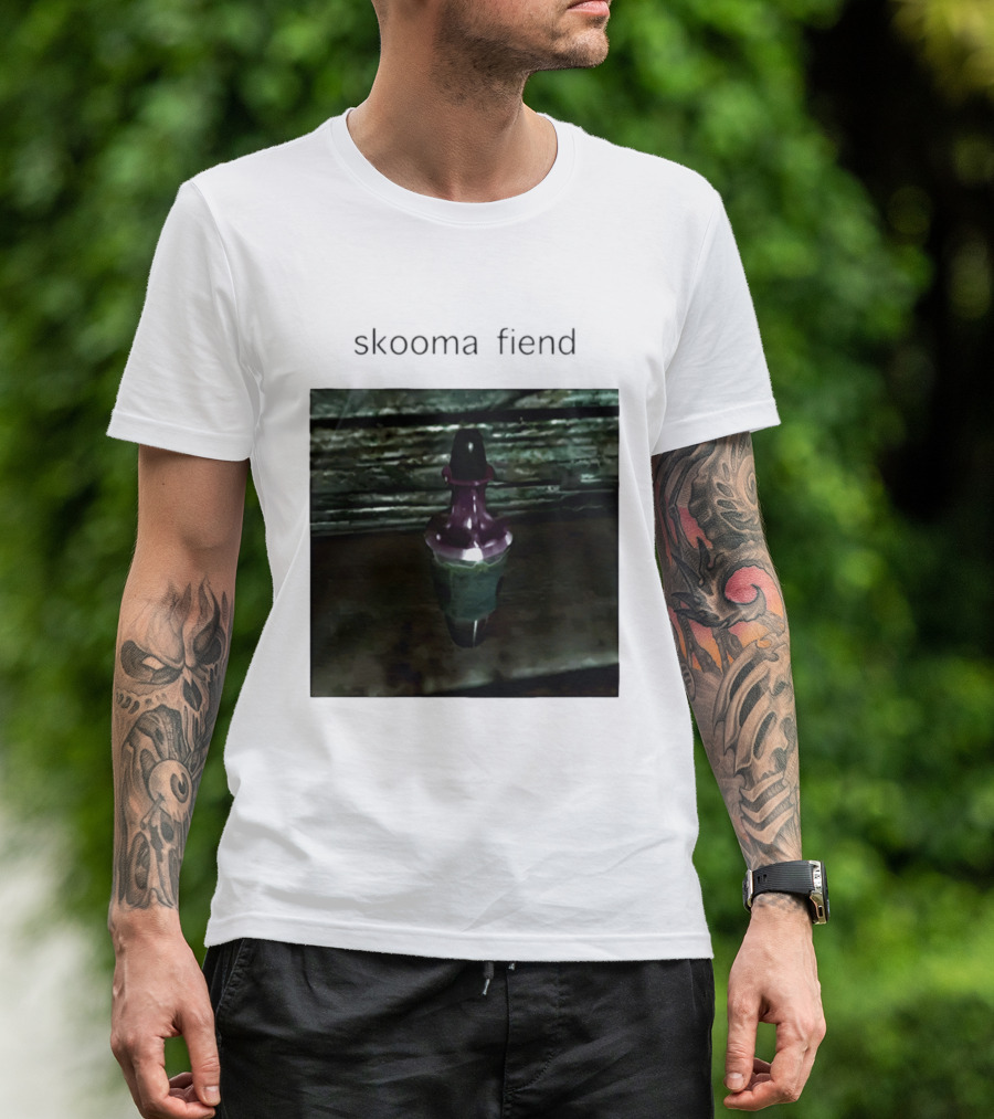 Skooma Fiend Skyrim Potion Character Reference T-Shirt