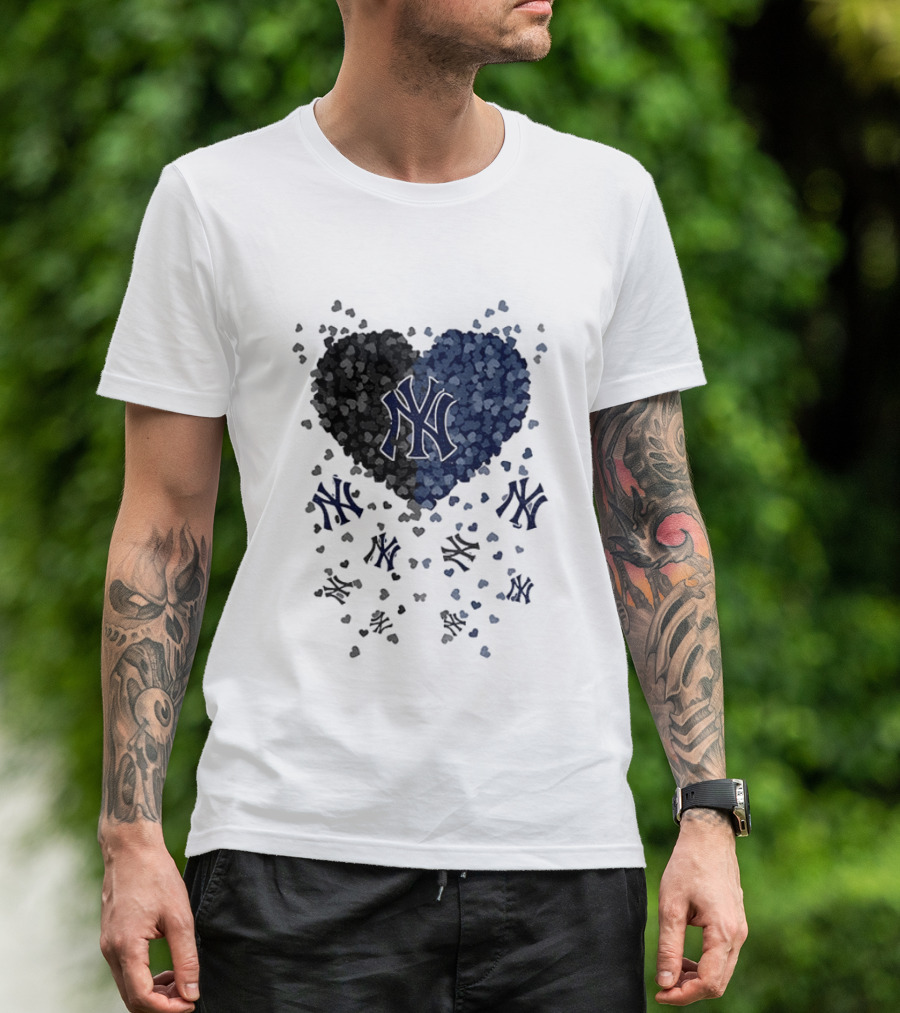 New York Yankees MLB Heart 2026 T-Shirt