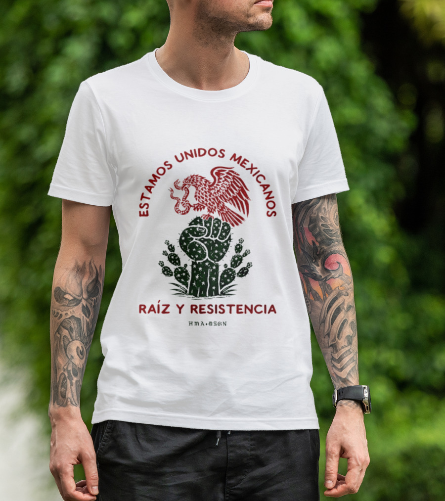Estamos Unidos Mexicanos Raíz Y Resistencia Eagle Fist Cactus T-Shirt