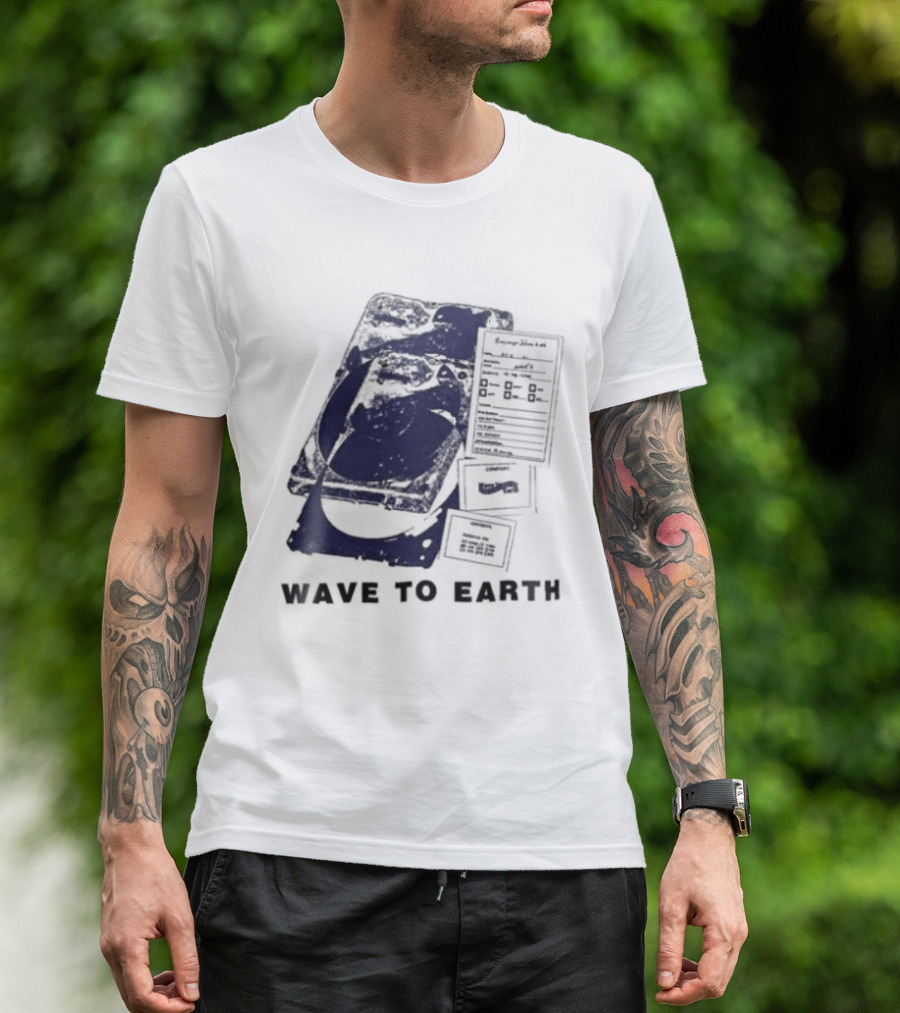 Wave To Earth Vintage Cassette Player Aesthetic T-Shirt
